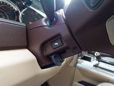 Used 2013 RAM 1500 Laramie w/ Convenience Group AWD/4WD image 21