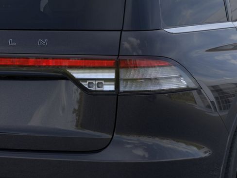 New 2026 Lincoln Aviator Black Label w/ Dynamic Handling Package AWD/4WD image 21