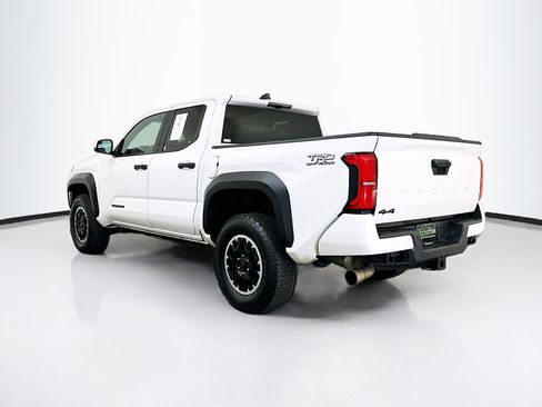 Used 2024 Toyota Tacoma TRD Off-Road image 5