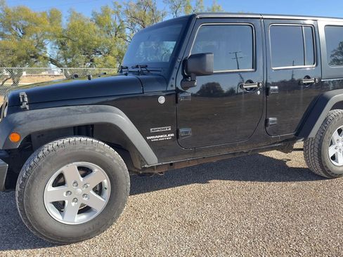 Used 2013 Jeep Wrangler Unlimited Sport w/ Connectivity Group image 2