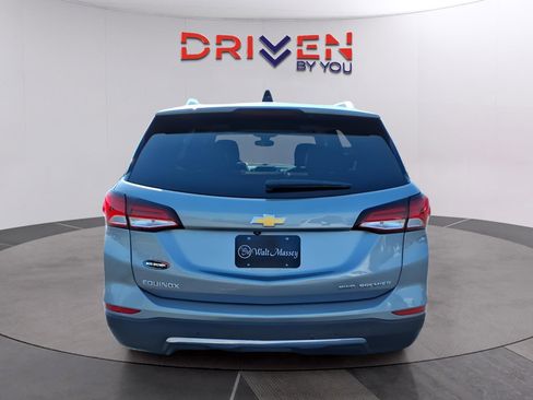 Used 2023 Chevrolet Equinox Premier AWD/4WD image 4