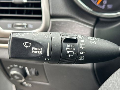 Used 2018 Jeep Grand Cherokee Limited image 38