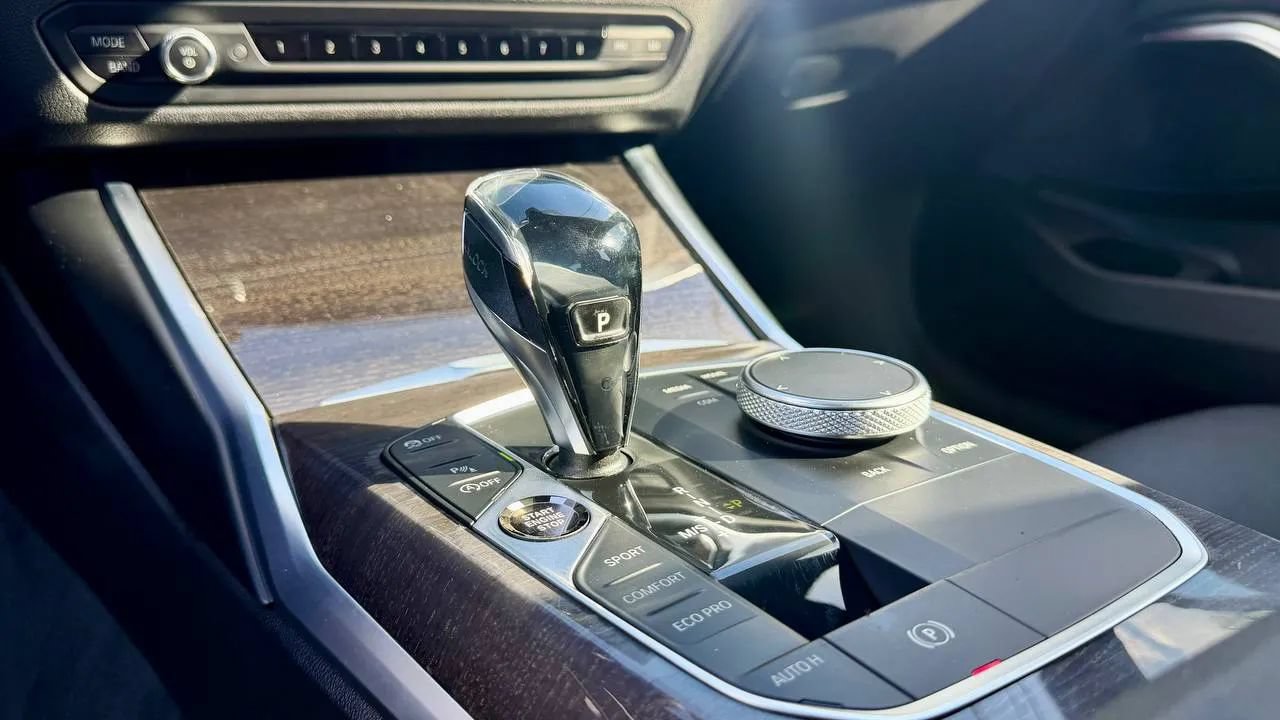 Used 2019 BMW 330i xDrive Sedan AWD/4WD image 10