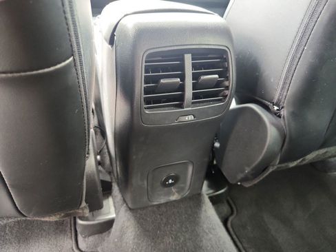 Used 2025 Ford Escape ST-Line AWD/4WD image 12