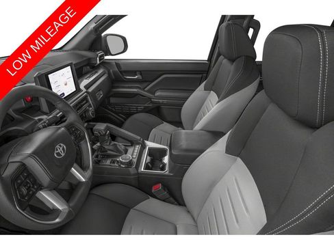 Used 2024 Toyota Tacoma TRD Sport image 6