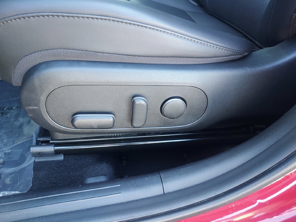 Used 2024 Hyundai Kona Limited AWD/4WD image 30