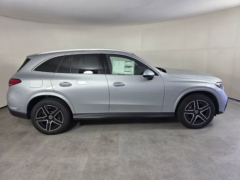 New 2026 Mercedes-Benz GLC 300 image 3
