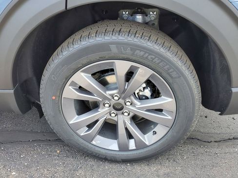 New 2026 Ford Explorer Active AWD/4WD image 34