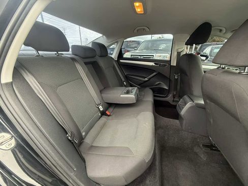 Used 2016 Volkswagen Passat 1.8T S FWD image 39