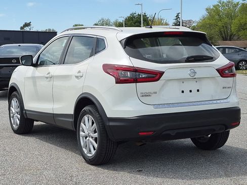 Used 2022 Nissan Rogue Sport SV AWD/4WD image 4