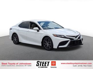 Used 2024 Toyota Camry SE image 1