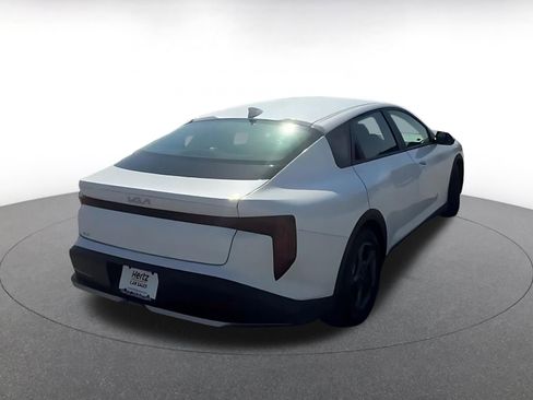 Used 2025 Kia K4 LXS image 12