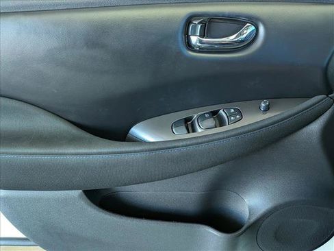 Used 2023 Nissan Leaf S FWD image 10