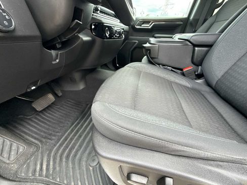Certified 2024 Chevrolet Silverado 1500 LT AWD/4WD image 33
