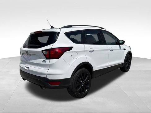 Used 2019 Ford Escape SE AWD/4WD image 2