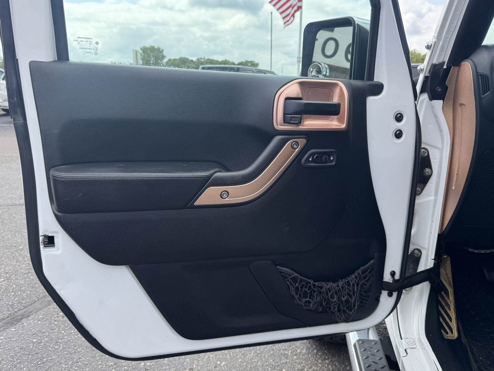 Used 2017 Jeep Wrangler Sport AWD/4WD image 12