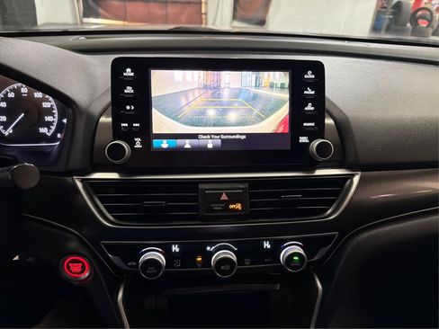 Used 2018 Honda Accord Sport image 27