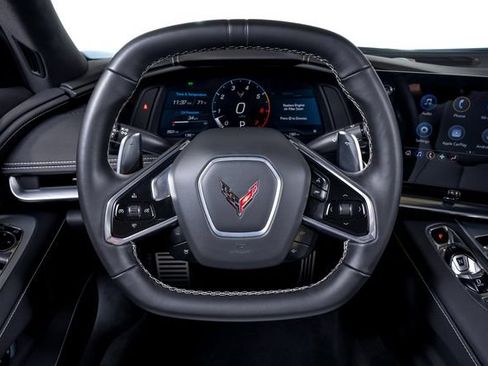 Used 2021 Chevrolet Corvette Stingray Convertible w/ Z51 Performance Package RWD image 31