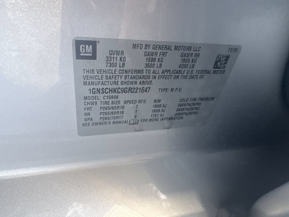 Used 2016 Chevrolet Suburban LT RWD image 19