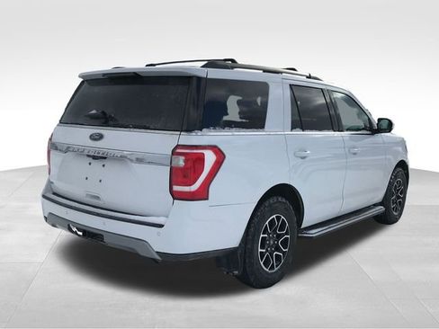 Used 2020 Ford Expedition XLT w/ Equipment Group 202A image 3