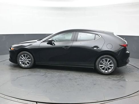 Used 2025 MAZDA MAZDA3 s FWD image 3