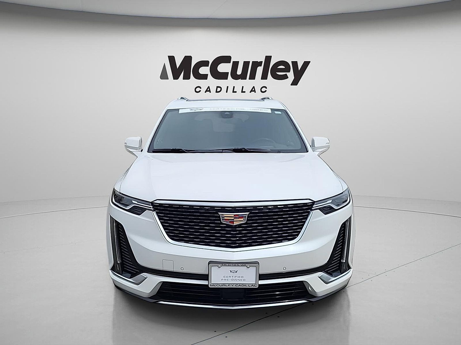 Certified 2024 Cadillac XT6 Premium Luxury w/ Technology Package AWD/4WD image 2