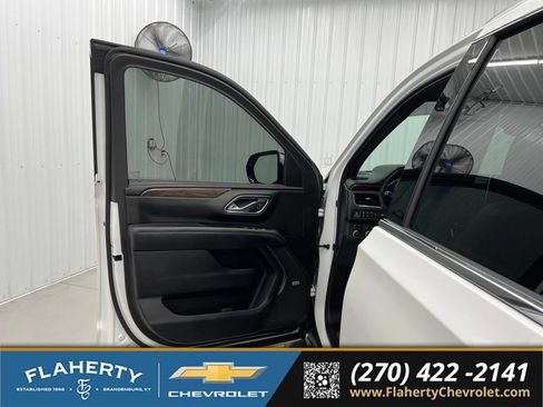 Used 2024 Chevrolet Tahoe Premier w/ Advanced Technology Package AWD/4WD image 8