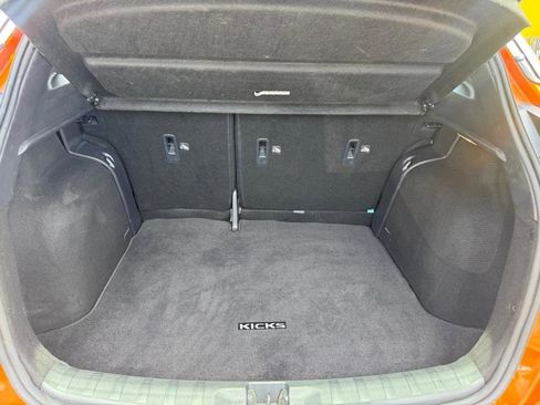 Used 2024 Nissan Kicks SR w/ SR Premium Package FWD image 19