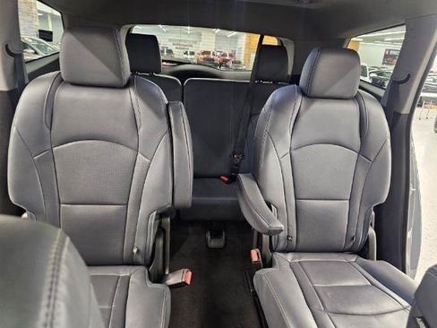 Used 2019 Buick Enclave Essence FWD image 15