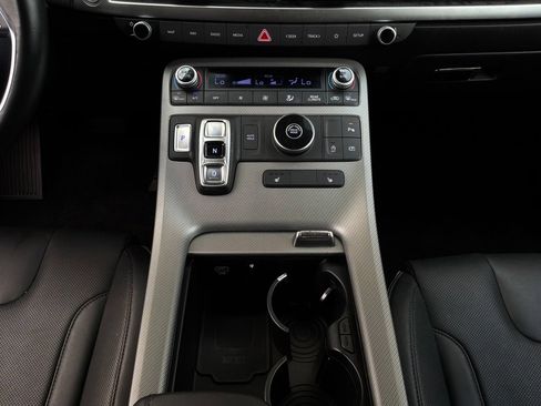 Used 2025 Hyundai Palisade SEL FWD image 16