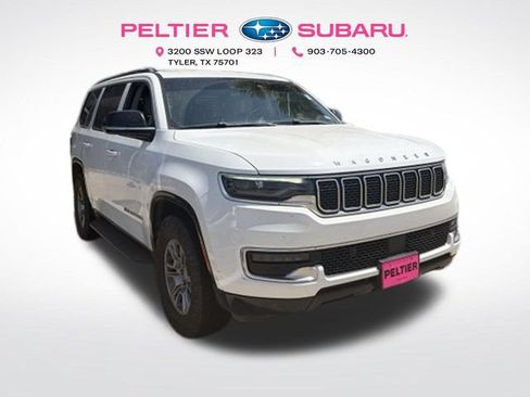 Used 2024 Jeep Wagoneer 4WD image 1