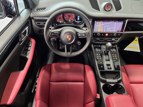 New 2026 Porsche Macan S image 13