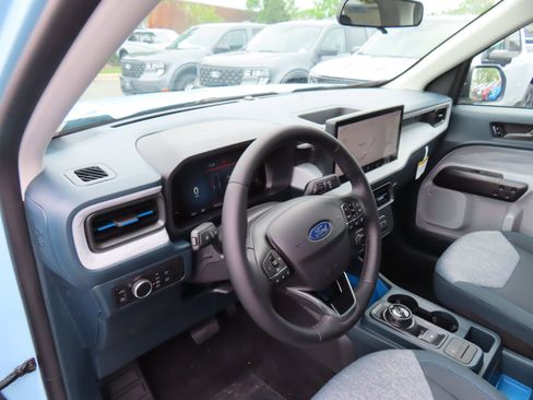 New 2026 Ford Maverick XLT AWD/4WD image 8
