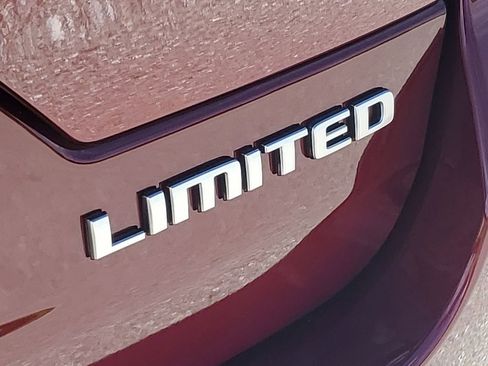 New 2025 Jeep Grand Cherokee Limited w/ Luxury Tech Group II image 41