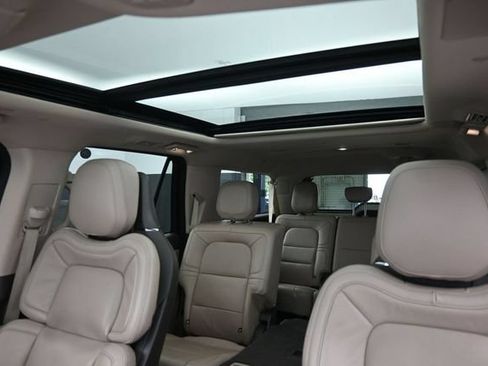Used 2024 Lincoln Navigator L Reserve w/ Equipment Group 201A AWD/4WD image 18