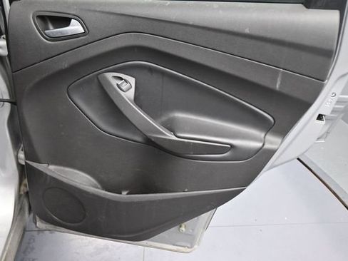 Used 2019 Ford Escape SE AWD/4WD image 15