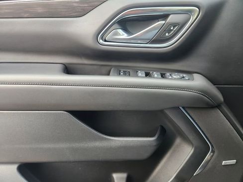 Used 2024 Chevrolet Tahoe Z71 w/ Luxury Package image 19