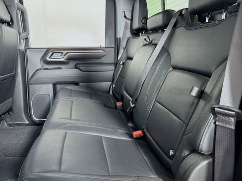 Used 2024 GMC Sierra 2500 SLT w/ SLT Convenience Package AWD/4WD image 12