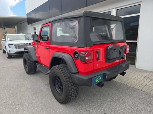 Used 2019 Jeep Wrangler Sport AWD/4WD image 5