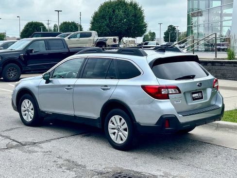 Used 2018 Subaru Outback 2.5i Premium AWD/4WD image 4
