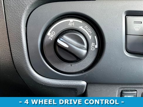 Used 2026 Nissan Frontier PRO-4X AWD/4WD image 38