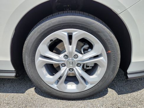 New 2026 Honda Accord LX image 7