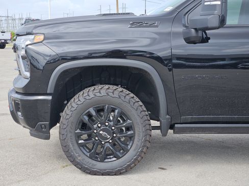 New 2026 Chevrolet Silverado 2500 LTZ w/ Trail Boss Package AWD/4WD image 6