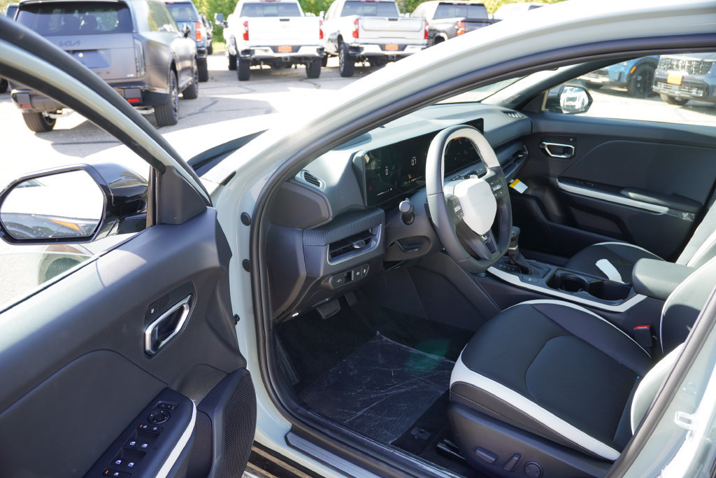 New 2026 Kia K4 GT-Line FWD image 10