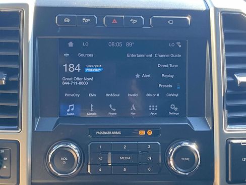 Used 2019 Ford F250 Lariat w/ Lariat Ultimate Package AWD/4WD image 26