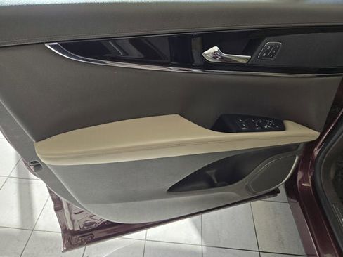 Used 2022 Lincoln Nautilus Reserve image 21