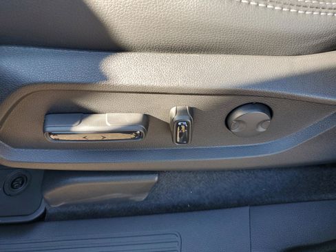 New 2025 Honda Pilot EX-L image 16