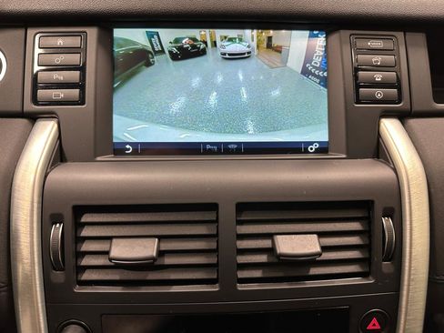 Used 2019 Land Rover Discovery Sport SE AWD/4WD image 37