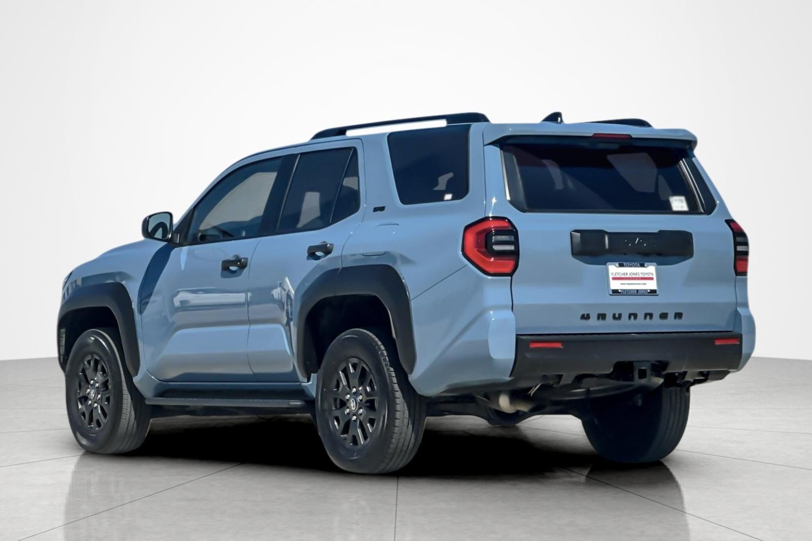 Certified 2025 Toyota 4Runner SR5 AWD/4WD image 3
