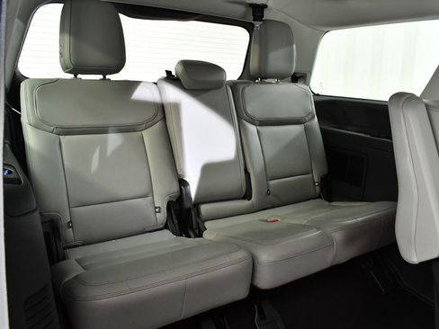 Used 2025 Ford Expedition Active AWD/4WD image 20